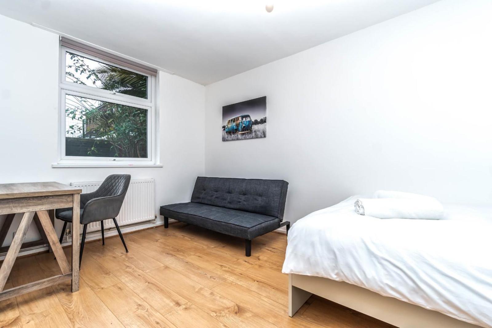 Bright Guest House In Hackney London Exterior foto